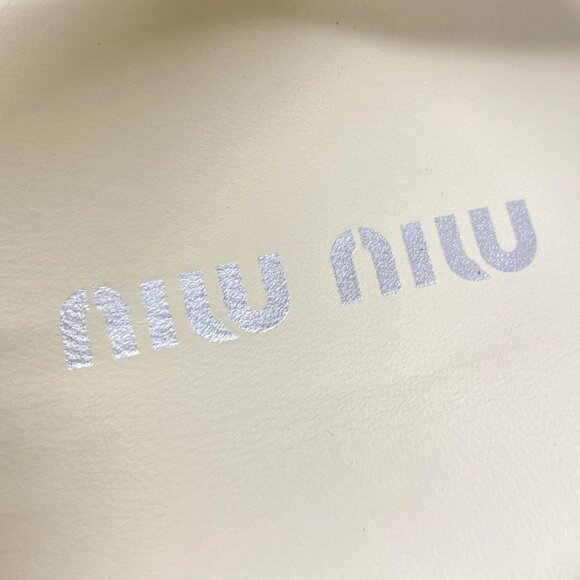 miumiu - Cream EVA(Synthetic resin) Women's Sandals 383-081325 - Picture 7 of 9